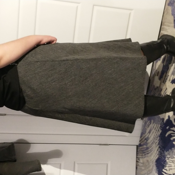 Reitmans skirt - Picture 4 of 7